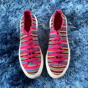 NWOT Women’s Rocket Dog Striped Shoes Size 7.5. 👞 ❤SUPER CUTE!!❤⛱
